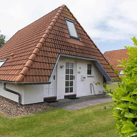 Wt 10 - Strandraeuber Komfort Ferienhaus *