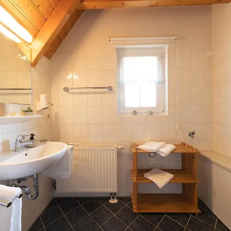 Ferienhaus Wt 10 - Strandraeuber Komfort Dorumer Neufeld